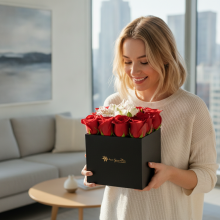 10 Rosas en Caja Mas Alstroemerias