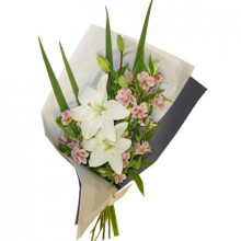 Alstroemerias y Liliums